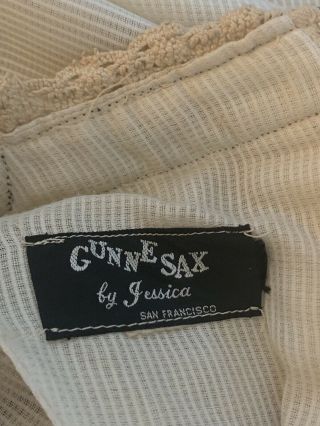 Gorgeous Vintage Gunne Sax Bohemian Maxi Tapestry & Lace.  XS 2