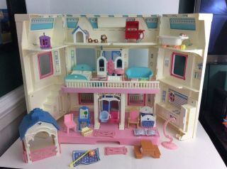 Vintage Fisher - Price Loving Family Doll House And Accessories 2 Of 2