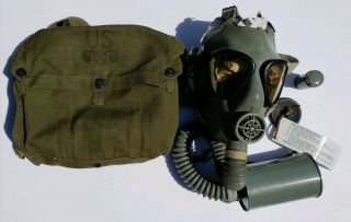 Vintage 1942 U.  S.  Army Gas Mask With Accessories - World War 2 - Wwii