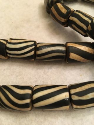 19.  25 " Old Vintage Antique Graduated Black W/white Opaque Glass Trade Bead Strd