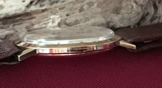 Mens,  ' Hefik Royal Seal ' 17 Jewel gold handwind watch with sub dial.  9ct gold 5
