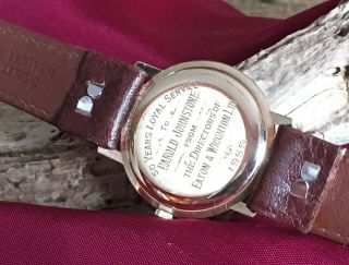 Mens,  ' Hefik Royal Seal ' 17 Jewel gold handwind watch with sub dial.  9ct gold 7
