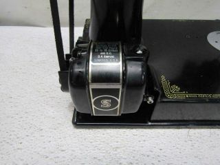Antique SINGER Featherweight Sewing Machine 221 - 1 Pre - Owned 9