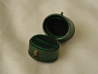 Vintage Leatherette Ring Box w/ Edinburgh Sterling Silver Top NR 6