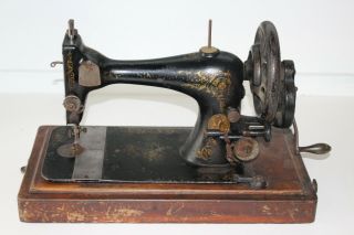 Antique 1890 Model 28 Singer Hand Crank Sewing Machine W Drop In Treadle Base
