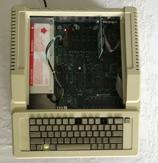 Vintage Apple IIe A2S2064 Desktop Computer System Powers On 4