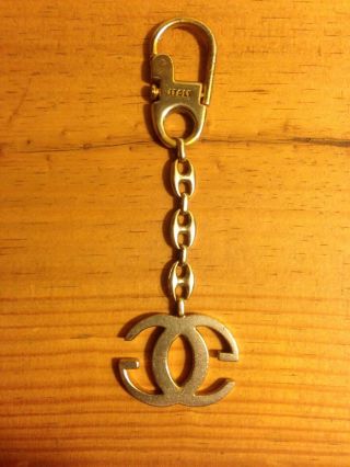 Vintage Gucci Italy Logo Key Chain Ring 2