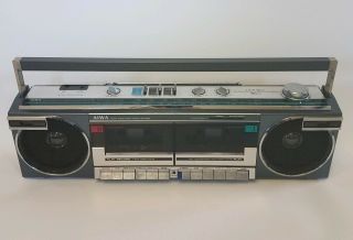 Vintage Aiwa Stereo Cs - W220 Boombox Radio Cassette Recorder Dubbing Continuous