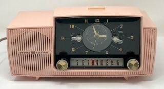 Vintage Ge General Electric Pink Alarm Clock Tube Radio Model C - 416 C