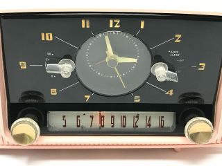Vintage GE General Electric Pink Alarm Clock Tube Radio Model C - 416 C 2