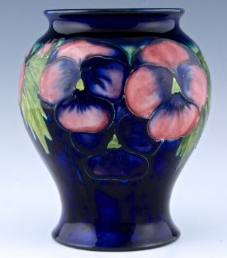 Beautful Vintage Pansy Flower Pattern William Moorcroft Pottery Cobalt Blue Vase