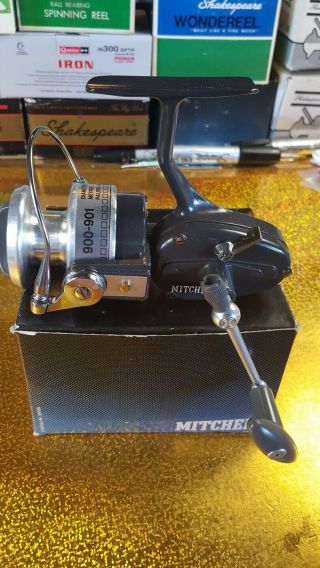 Vintage Mitchell 900 Spinning Reel In Factory Box 1978 Made In France