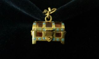 Vintage 18k Gold/enamel Treasure Chest Charm W.  Hinged Lid