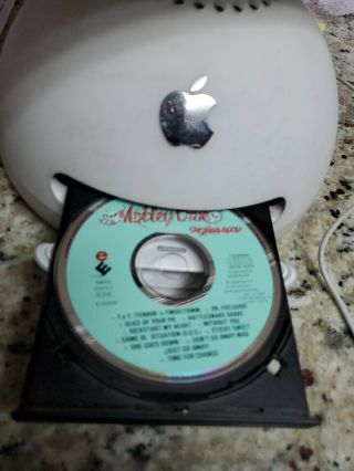 Vintage Apple iMac All in one Computer PowerPC G4 1 GHz & apple keyboard 4