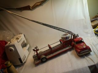 VINTAGE 1955 Tonka Ladder Fire Truck for a 64 Year Old Toy. 6