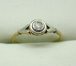 Vintage 18 Carat Gold And Platinum Diamond Solitaire Ring Size N