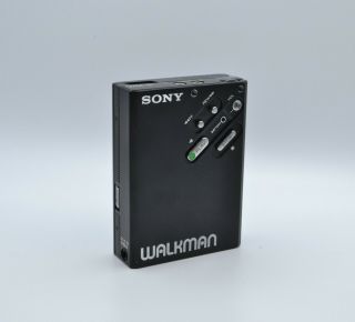 Vintage Sony Walkman WM - 5.  Headphones,  case,  and packaging.  great. 4