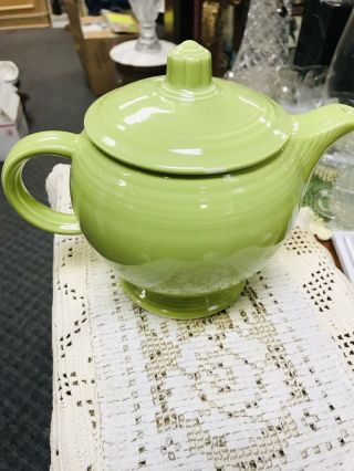 Vintage Fiesta Chartreuse Medium Teapot Tea Pot W/ Lid