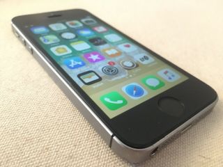 Apple Iphone Se 64gb Jailbroken Space Gray Rare