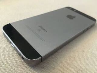 APPLE iPhone SE 64GB Jailbroken Space Gray RARE 6