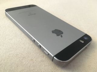 APPLE iPhone SE 64GB Jailbroken Space Gray RARE 7