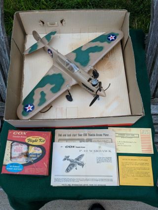 Vintage Cox Thimble Drome P - 40 Warhawk Flying Tigers Gas Engine Airplane