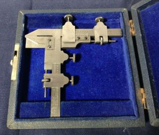 VINTAGE Brown and Sharp No.  580 Gear Tooth Vernier Caliper Made in USA with case 2