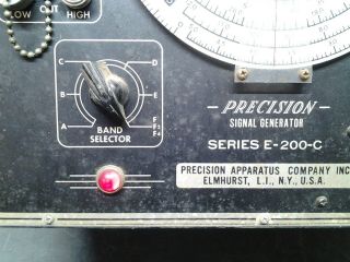 Vintage Precision RF Signal Generator Series E - 200 - C 4