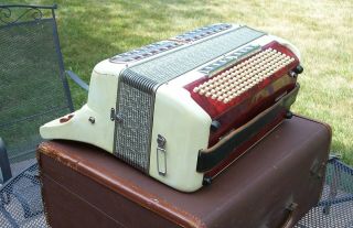 Vintage Cingolani Accordion - Custom Built Made In Italy w/Case 4