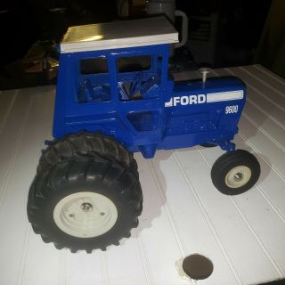 Vintage 1/12 Ertl Ford 9600 Farm Toy Tractor Nicely Restored Diecast Vehicle