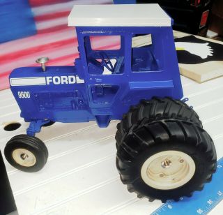 Vintage 1/12 Ertl Ford 9600 Farm Toy Tractor Nicely Restored Diecast Vehicle 2