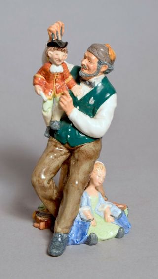 A Very Attractive Vintage Royal Doulton Figure The Puppetmaker Hn2253,