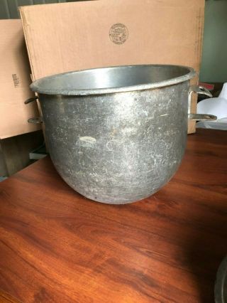 Vintage Hobart A - 200 12 Quart Bowl W/ Wire Whip And Paddle