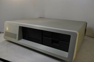 Vintage IBM 5160 Personal Desktop Computer XT - Powers on - 3