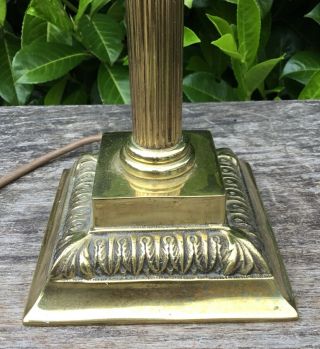 Vintage Brass Corinthian Column Table Lamp 13” Tall 2