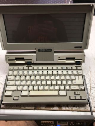 Vintage Ibm 5140 Laptop/convertible Pc No Power Cord
