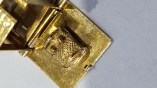 Rare Vintage 14K Solid Yellow Gold SWEDISH LOG CABIN Pendant 2.  9g (Stamped 585) 9