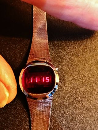 RARE Vintage National Semiconductor Red LCD Italian Mesh Band Women ' s Watch 2