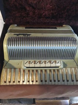 Vintage 1950’s Lo Duca Bros Symphonette 120 Button 41 Key Accordion