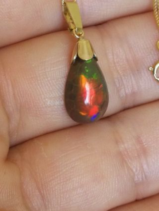 Natural Black Solid Pear Rainbow Fire Opal 9ct Gold Pendant Necklace Vtg Style