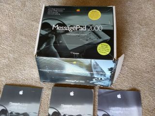 Apple Newton MessagePad 2000 w/ Box Cases Keyboard Stylus Adapter VINTAGE 6