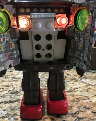 Vintage ATTACKING MARTIAN ROBOT 1960s Japan SPACE TIN BATTERY OPERATED 5