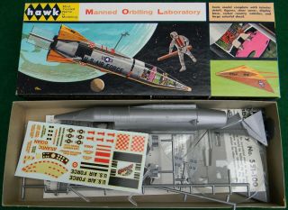 Vintage Hawk Manned Orbiting Laboratory 1966 Model Kit