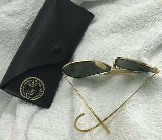 Vintage RAY BAN AVIATOR Includes Black CASE 58/14 5
