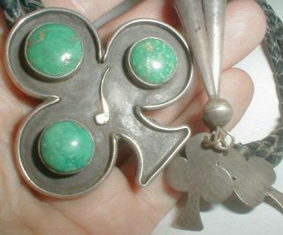 Vintage Clover Bennett Pat Pend Navajo Sterling Silver Green Turquoise Bolo Tie