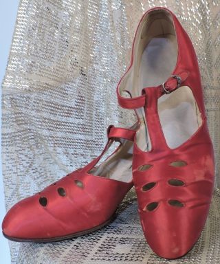 Antique Flapper 1920’s Red Silk Satin High Heel Shoes Size 7 C