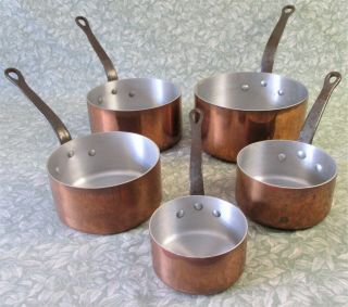 Stamped Vintage French Set 5 Copper Saucepans 2.  6 Kg Lined Iron Handles