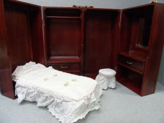 Vintage American Girl Wooden Wardrobe With Murphy Bed R744