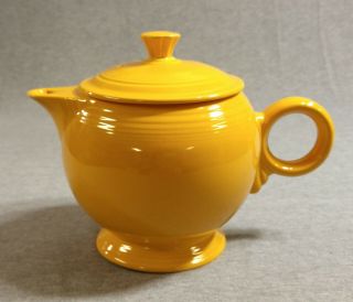Fiesta Vintage Yellow Large Teapot (1935 - 1946) - Fiestaware