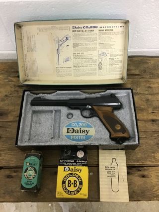 Vintage Daisy Co2 200 Semi - Automatic Gas Bb Pistol Bb/.  177 Cal W/ Orig.  Box.